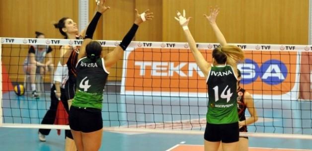 Eczacıbaşı, Bursa BŞB'yi rahat geçti