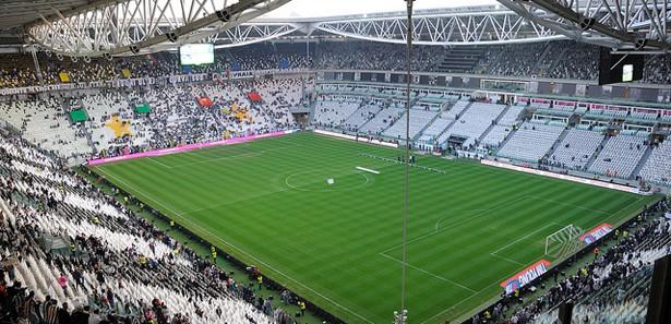 Juven'nin Stadı, mimarisiyle Arena'yı andırıyor