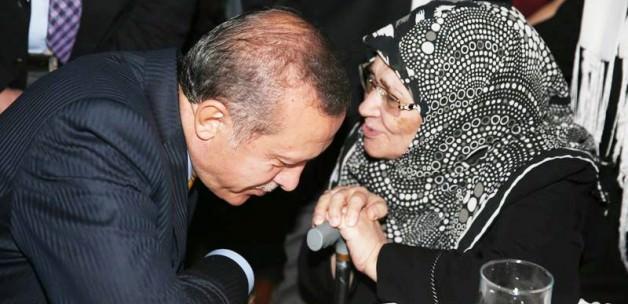 Ünlü yazar hastaneye kaldırıldı