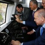 Cumhurbaşkanı Erdoğan, makinist koltuğuna oturdu