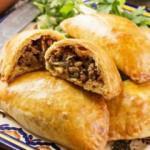 Empanadas böreği nasıl yapılır?