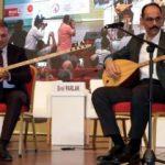İbrahim Kalın Neşet Ertaş türkülerini seslendirdi