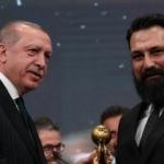 Başkan Erdoğan'dan Bülent İnal'a ödül!