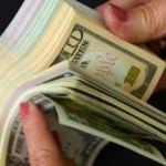 Dolar yönünü aşağı çevirdi