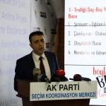Başkan adayı vaatlerini notere onaylattı