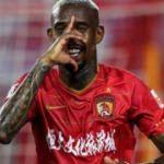 Talisca satın aldı, annesini başkan yaptı