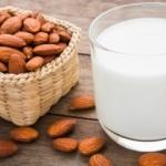Bademin faydaları nelerdir? 4 tane çiğ badem ile beraber ballı süt içerseniz...