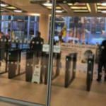 PKK yandaşlarından Londra'da TRT World binasına saldırı