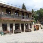 Bu köyde herkes fotoğraf çekemiyor