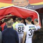 Final sonrası boykot! Seremoniye çıkmadılar!
