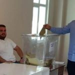 Tekrarlanan seçimde muhtarlık babadan oğula geçti