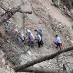 Piknik yaparken uçuruma yuvarlandı