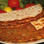 Lokanta usulü lahmacun nasıl yapılır?