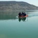 Serinlemek için göle giren gençten acı haber