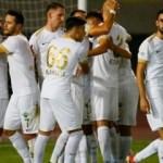 Akhisarspor 10 kişiyle kazanmasını bildi!
