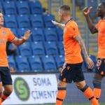 Başakşehir, Gladbach'a karşı tam kadro