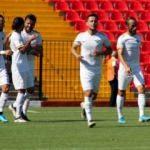 Akhisarspor deplasmanda liderliğe uçtu!