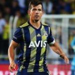 Emre Belözoğlu'na FETÖ'den ikinci kez takipsizlik