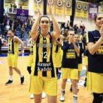 Fenerbahçe galibiyetle başladı