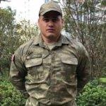 Rıza Kayaalp çakı gibi asker oldu