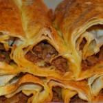 En kolay kıymalı börek tarifi