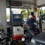 İran'da benzine yüzde 50 zam geldi