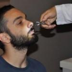 Burnunda 6 yıl dişiyle yaşamış