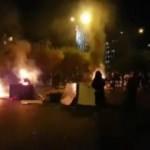 Irak'ın Zikar kentinde valilik binası ateşe verildi