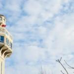 İstanbul manzaralı minareli kütüphane