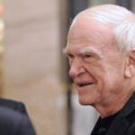 Milan Kundera'ya 40 yıl sonra vatandaşlığı geri verildi