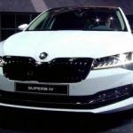 Skoda tarih verdi! Superb'de müthiş özellik