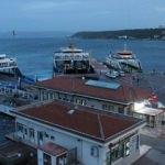 Çanakkale'de feribot seferlerine fırtına engel oldu