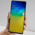 Samsung rakiplerine fark attı