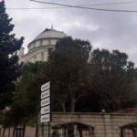 Depremde minaresi yıkılan caminin şimdi de kubbesi hasar aldı