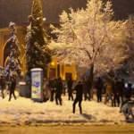 Gençler karın keyfini böyle çıkardı