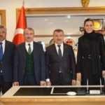 AK Parti Genel Başkan Yardımcısı Karaaslan belediye başkanları ile buluştu