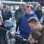 Kaymakamdan ceza yerine kask ve uyarı