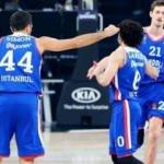 Anadolu Efes'ten Milano'ya 20 sayı fark!