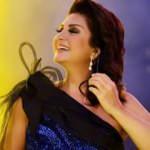Şarkıcı Sibel Can'dan muhteşem ev pozu!