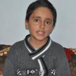 Bu çocuk her şeyi tersten okuyor