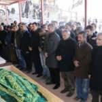 Depremde hayatını kaybeden anne ile oğlu son yolculuğuna uğurlandı