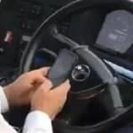 Direksiyon başında cep telefonu kullanan otobüs şoförüne tepki