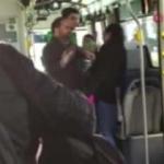Halk otobüsünde çekirdek kavgası!