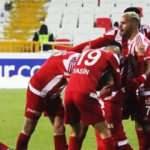 Sivasspor kazandı! Zirve el değiştirdi