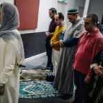 Bu kadar da olmaz! Fransa'da tepki çeken namaz görüntüleri