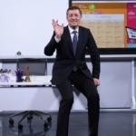Bakan Selçuk, TRT-EBA TV'deki 'ilk ders' için kamera karşısına geçti