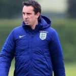 Gary Neville'dan örnek davranış!