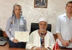 Anna, İslamiyet'i seçti Meryem oldu